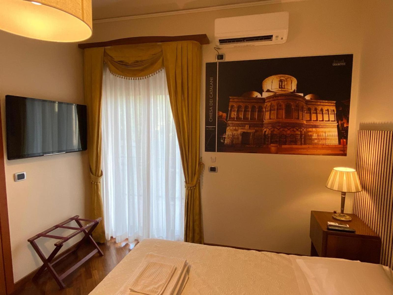Casa Battisti Messina Guest House In Centro Citta, Ideale Per Famiglie O Gruppi Bagian luar foto