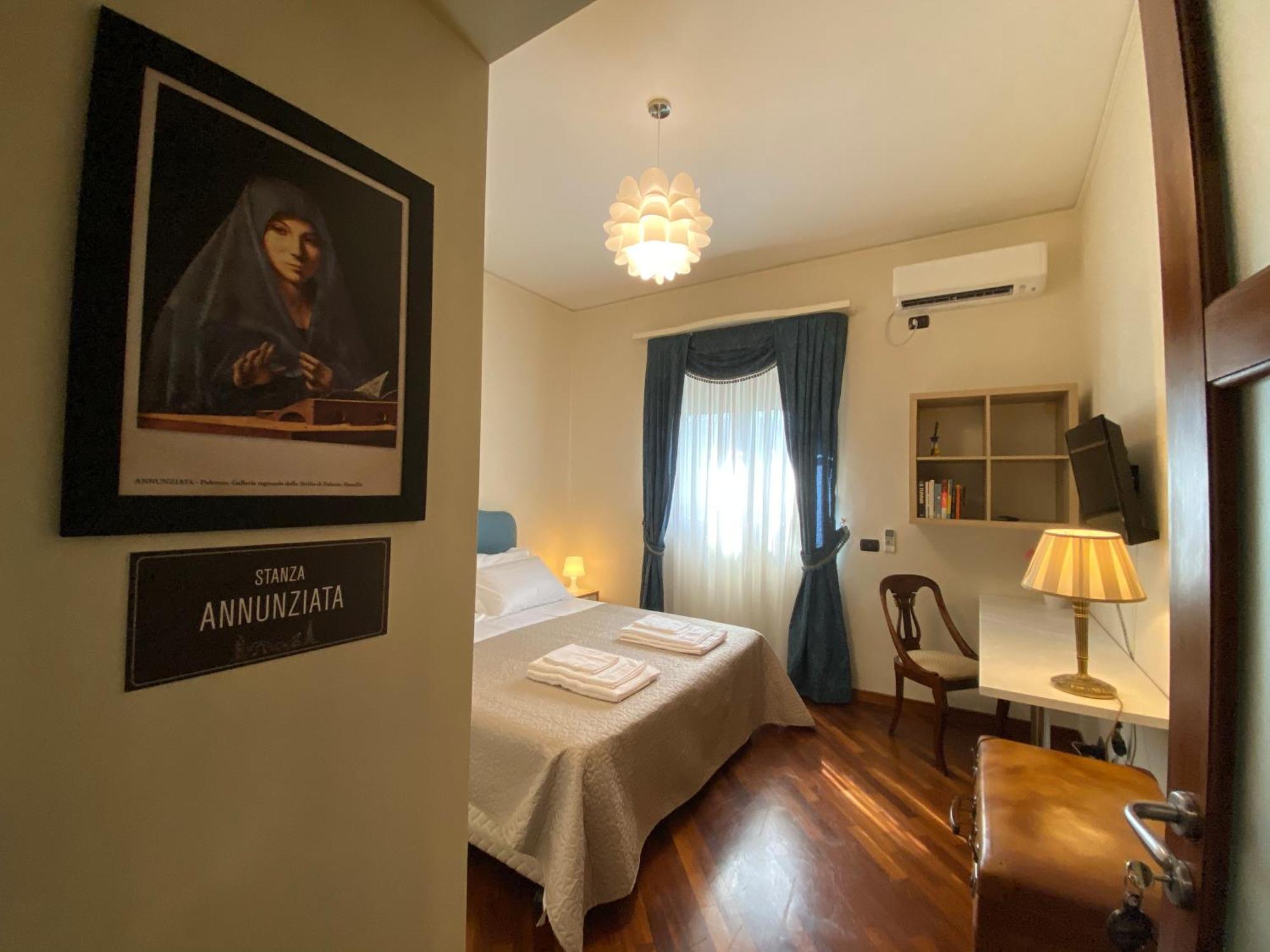 Casa Battisti Messina Guest House In Centro Citta, Ideale Per Famiglie O Gruppi Bagian luar foto