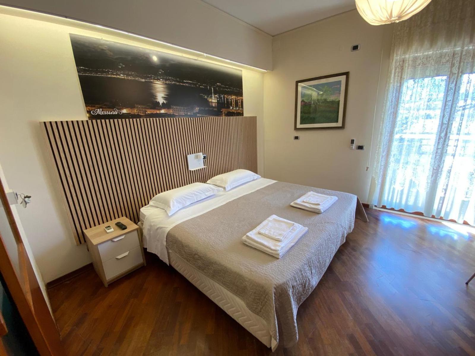 Casa Battisti Messina Guest House In Centro Citta, Ideale Per Famiglie O Gruppi Bagian luar foto
