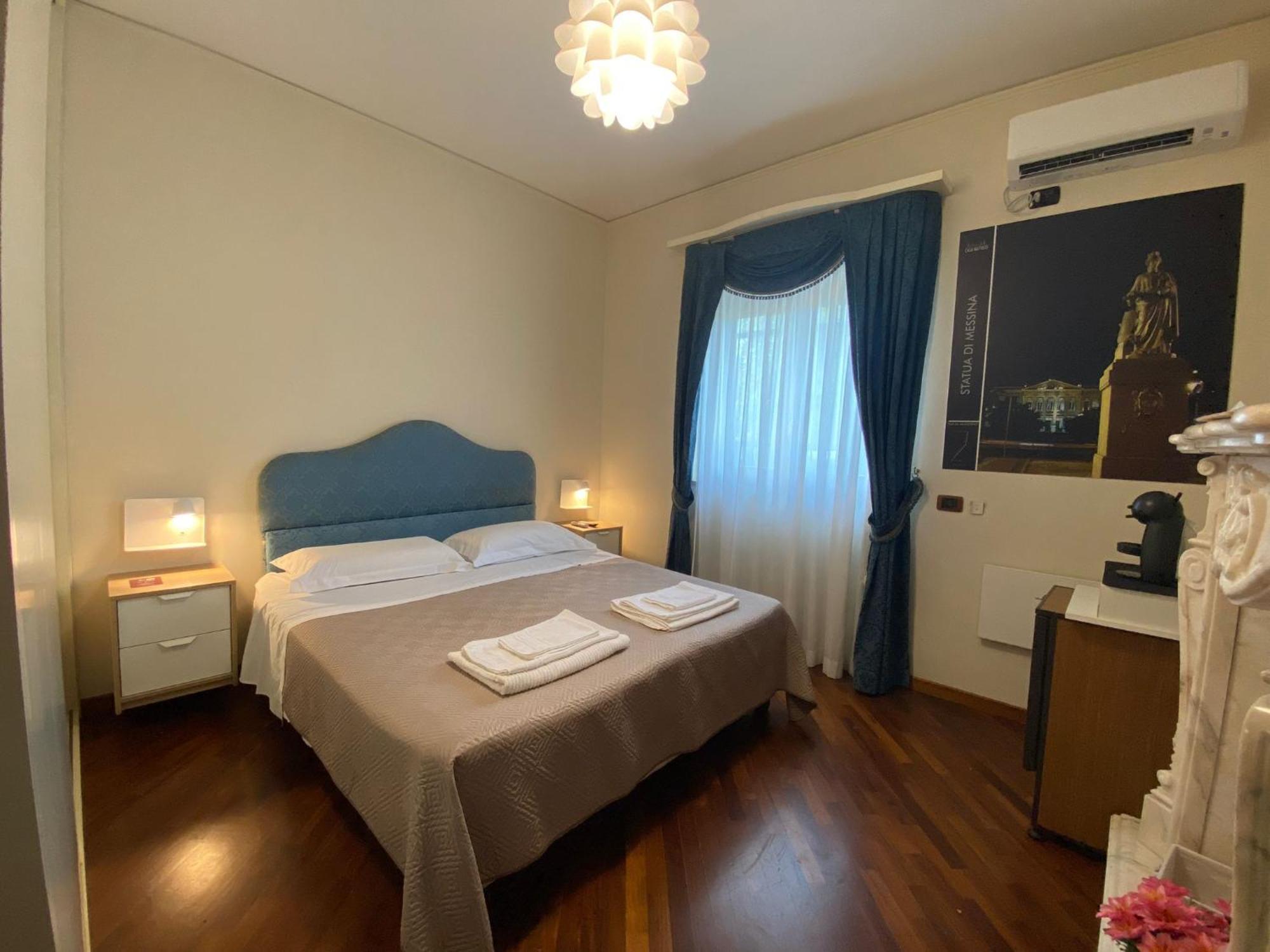 Casa Battisti Messina Guest House In Centro Citta, Ideale Per Famiglie O Gruppi Bagian luar foto